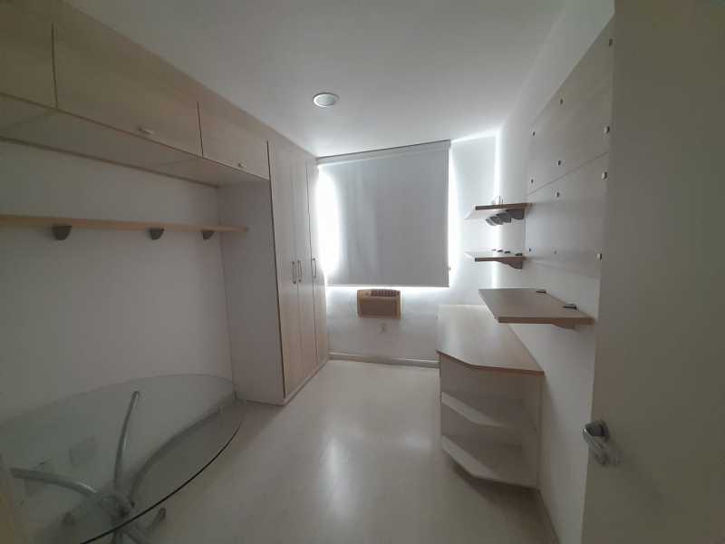 Apartamento à venda com 3 quartos, 70m² - Foto 16