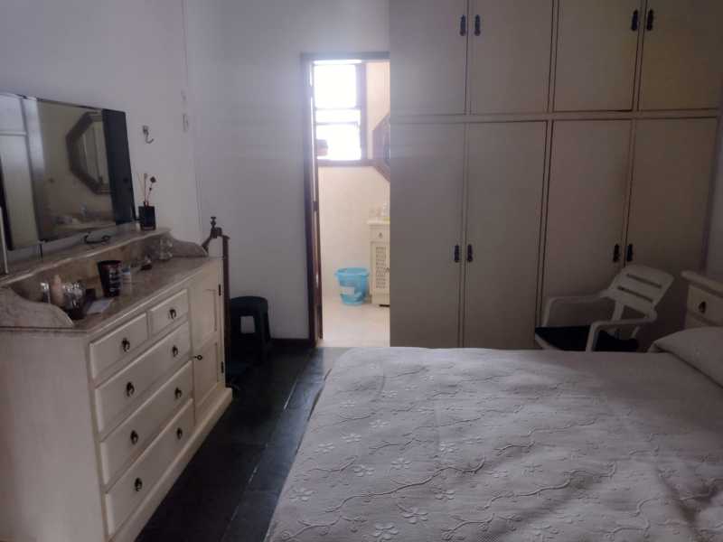 Casa de Condomínio à venda com 3 quartos, 240m² - Foto 13