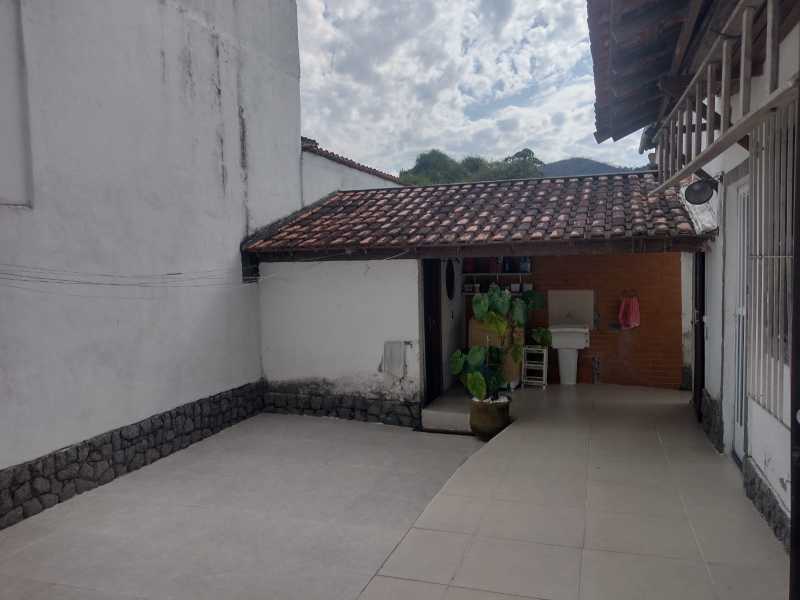 Casa de Condomínio à venda com 3 quartos, 240m² - Foto 7