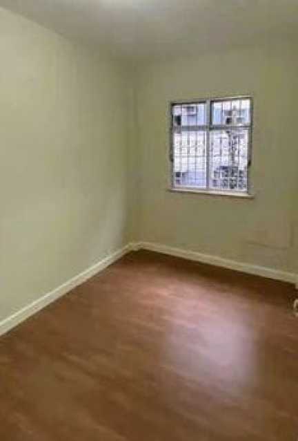 Apartamento à venda com 2 quartos, 68m² - Foto 2