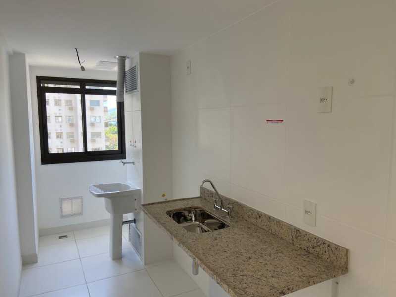 Apartamento à venda com 2 quartos, 63m² - Foto 7