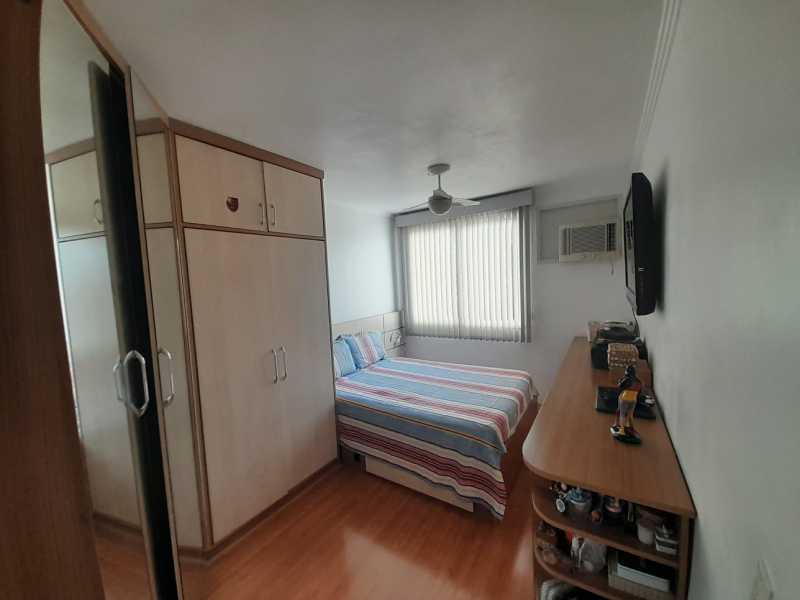 Apartamento à venda com 2 quartos, 68m² - Foto 12