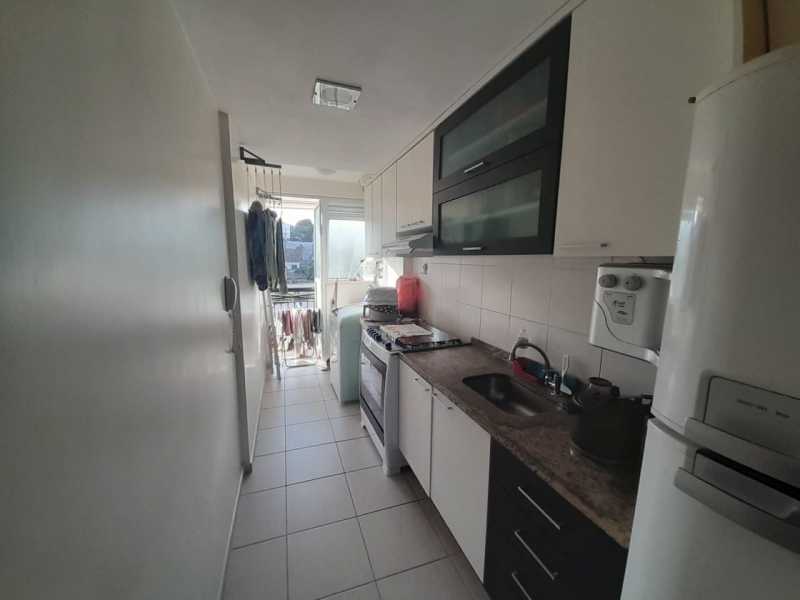 Apartamento à venda com 2 quartos, 68m² - Foto 17