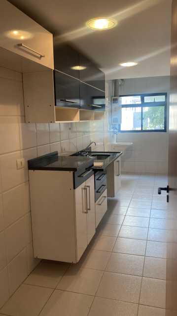 Apartamento à venda com 2 quartos, 70m² - Foto 14