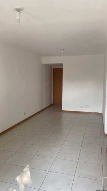 Apartamento à venda com 2 quartos, 70m² - Foto 22