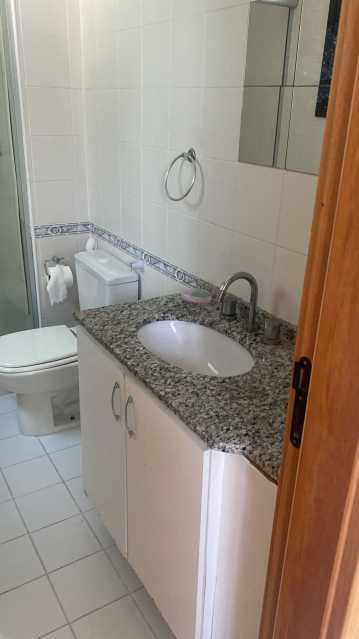 Apartamento à venda com 2 quartos, 70m² - Foto 25