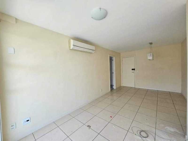 Apartamento à venda com 3 quartos, 88m² - Foto 7