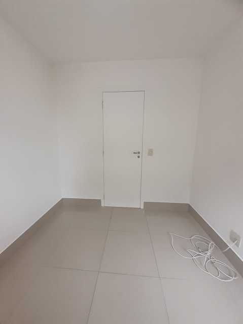 Apartamento à venda com 2 quartos, 65m² - Foto 14