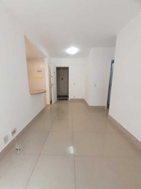 Apartamento à venda com 2 quartos, 65m² - Foto 6