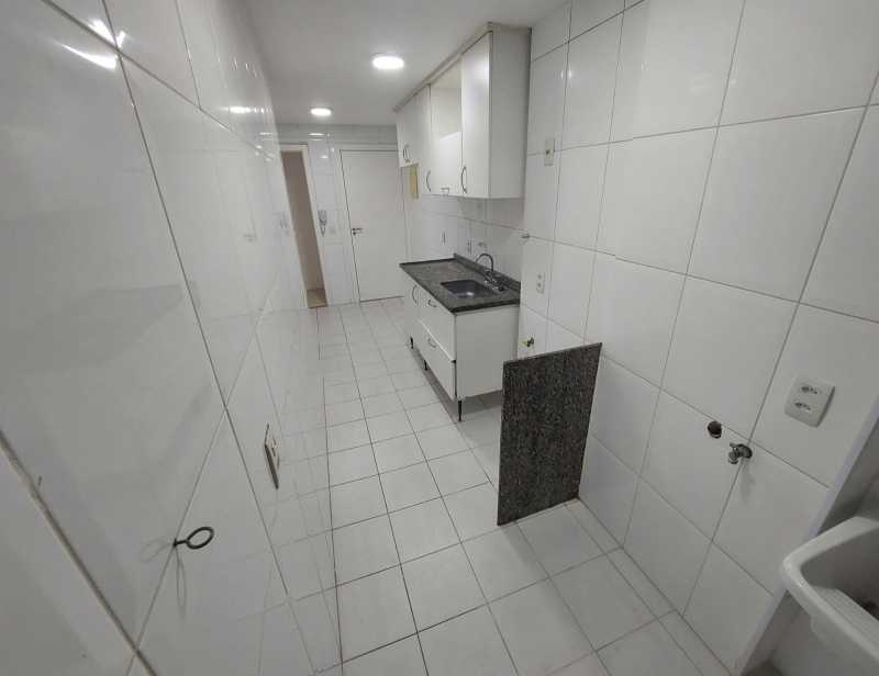 Apartamento à venda com 3 quartos, 80m² - Foto 13