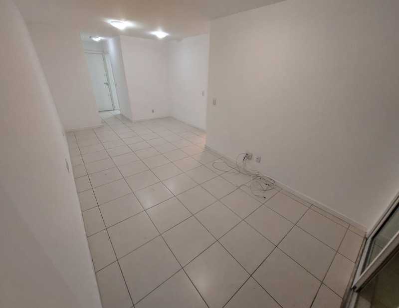 Apartamento à venda com 3 quartos, 80m² - Foto 15