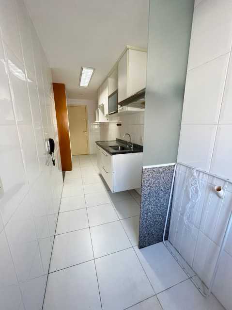 Apartamento à venda com 2 quartos, 88m² - Foto 11