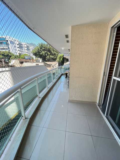 Apartamento à venda com 2 quartos, 88m² - Foto 2