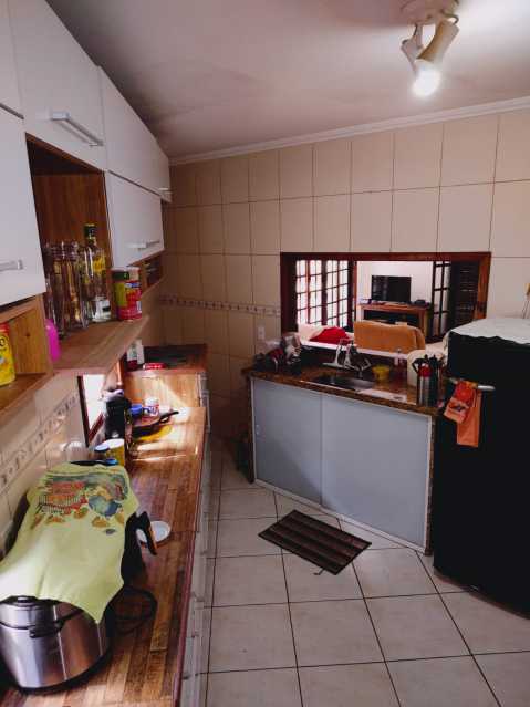 Casa à venda com 3 quartos, 150m² - Foto 25