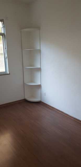 Apartamento à venda com 2 quartos, 70m² - Foto 3