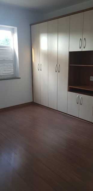 Apartamento à venda com 2 quartos, 70m² - Foto 11