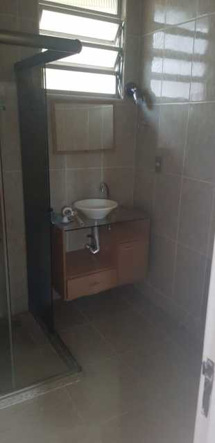 Apartamento à venda com 2 quartos, 70m² - Foto 13