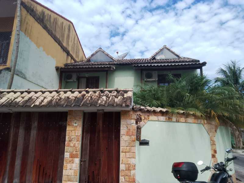 Casa de Condomínio à venda com 3 quartos, 150m² - Foto 4