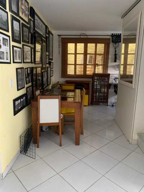 Casa de Condomínio à venda com 3 quartos, 150m² - Foto 14