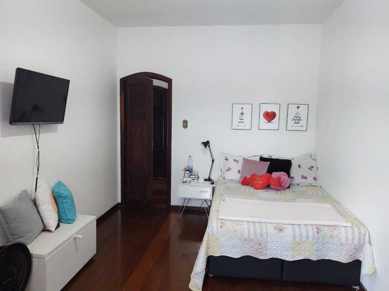 Casa à venda com 5 quartos, 400m² - Foto 11