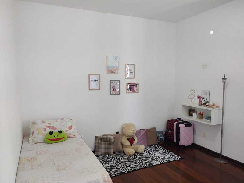 Casa à venda com 5 quartos, 400m² - Foto 13