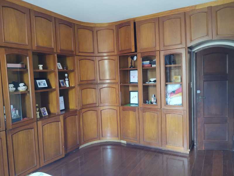 Casa à venda com 5 quartos, 400m² - Foto 16