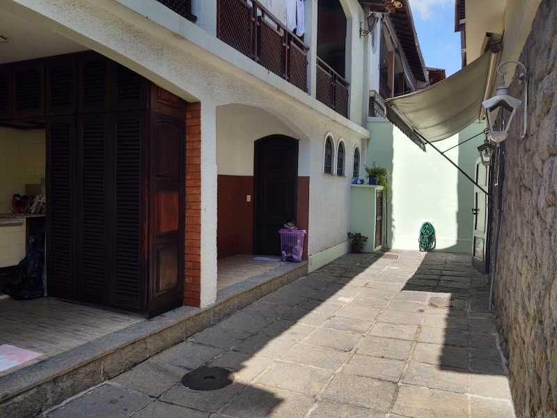 Casa à venda com 5 quartos, 400m² - Foto 18