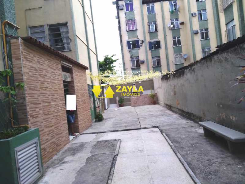 Apartamento à venda com 2 quartos, 42m² - Foto 2