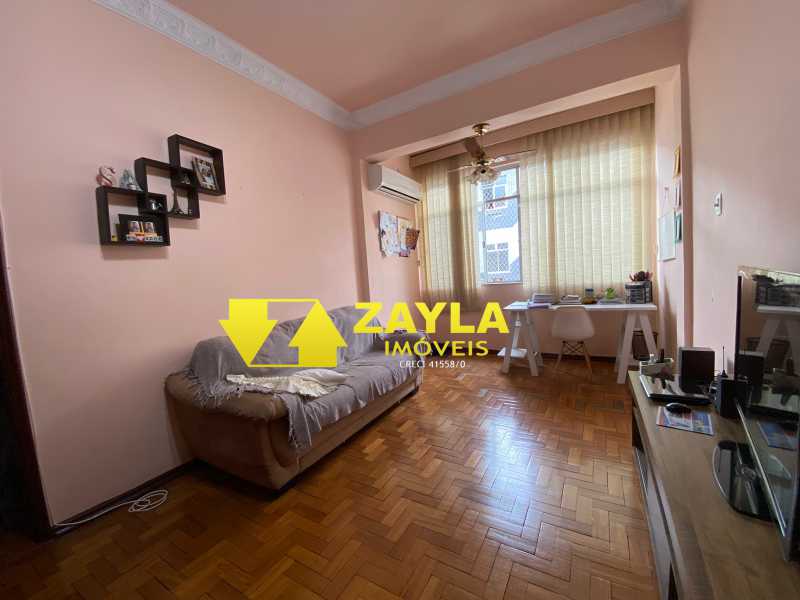 Apartamento à venda com 2 quartos, 78m² - Foto 3