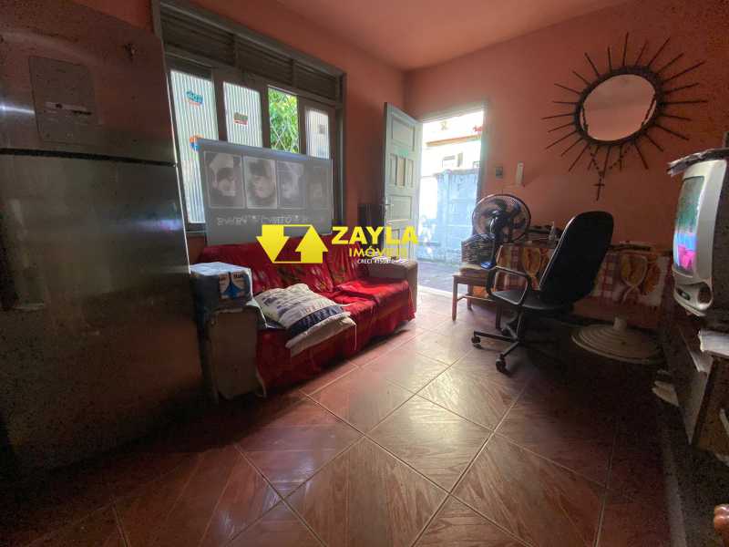 Casa à venda com 1 quarto, 140m² - Foto 2