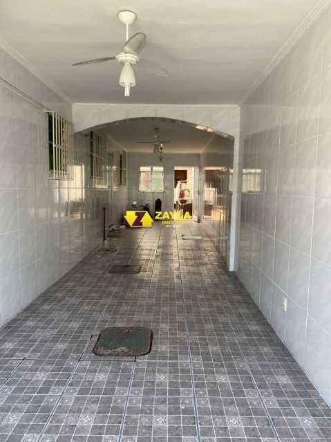 Casa de Condomínio à venda com 3 quartos, 210m² - Foto 4