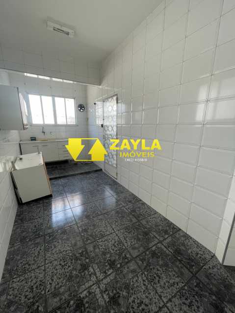 Casa à venda com 5 quartos, 100m² - Foto 15