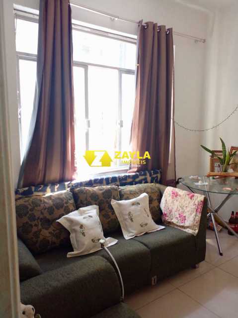 Apartamento à venda com 1 quarto, 47m² - Foto 2