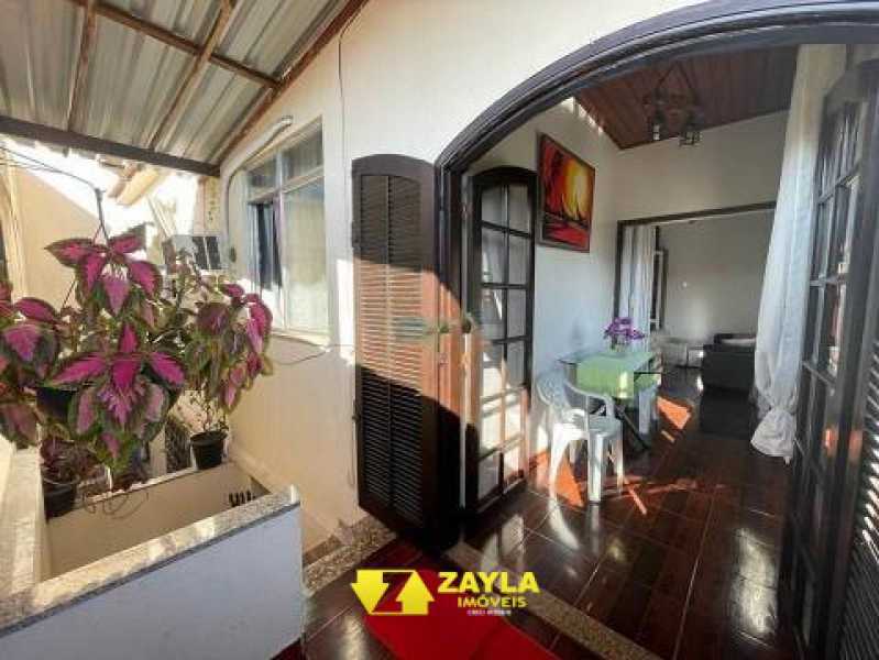 Casa à venda com 3 quartos, 173m² - Foto 1