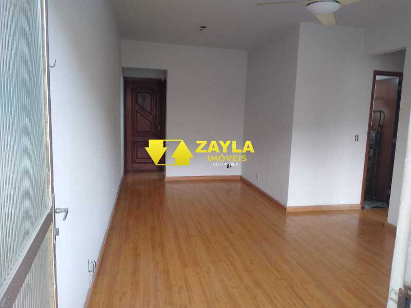 Apartamento à venda com 2 quartos, 70m² - Foto 2