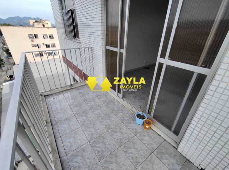 Apartamento à venda com 2 quartos, 64m² - Foto 3