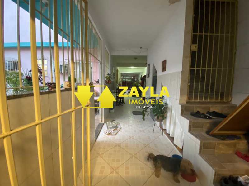 Casa à venda com 3 quartos, 240m² - Foto 18