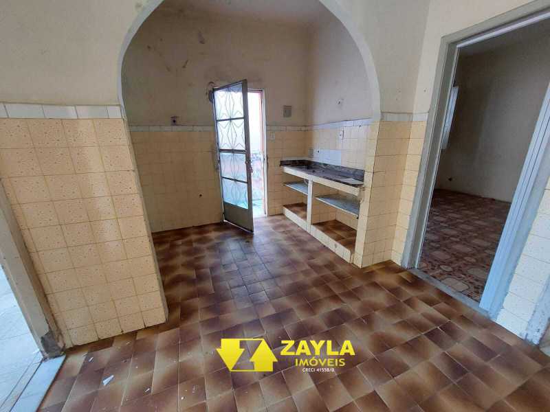 Casa à venda com 5 quartos, 150m² - Foto 4