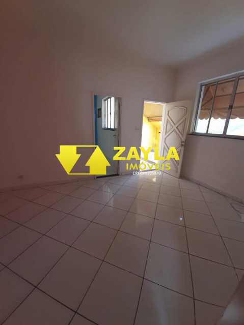 Casa à venda com 1 quarto, 55m² - Foto 2