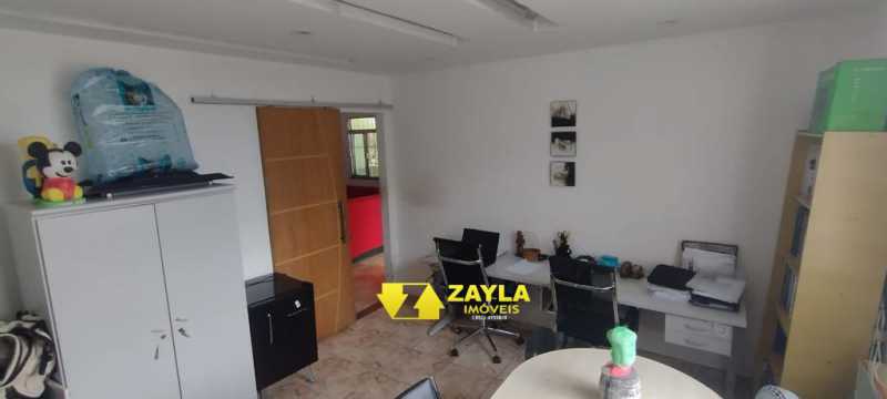 Casa à venda com 3 quartos, 370m² - Foto 19