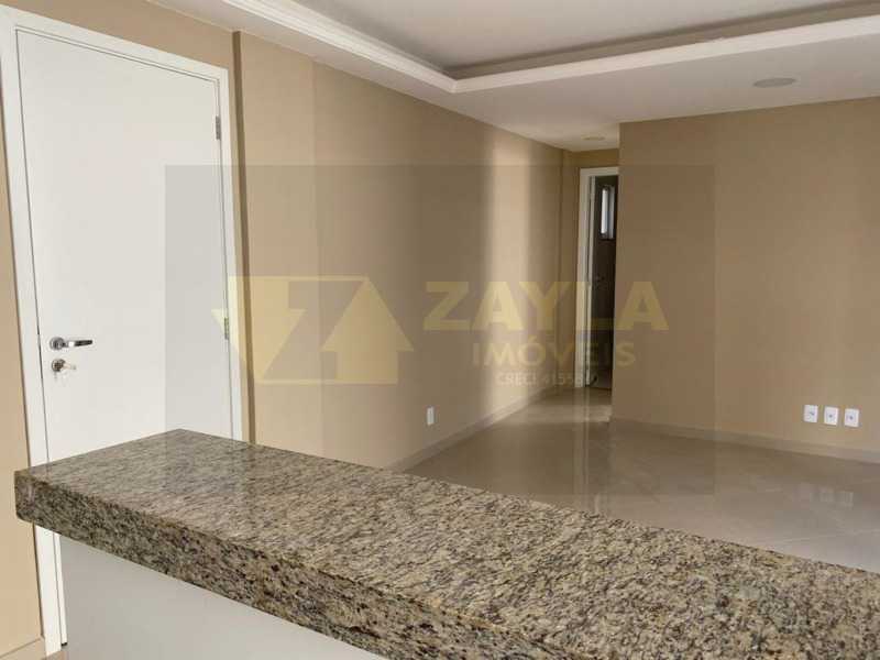 Apartamento à venda com 1 quarto, 42m² - Foto 8