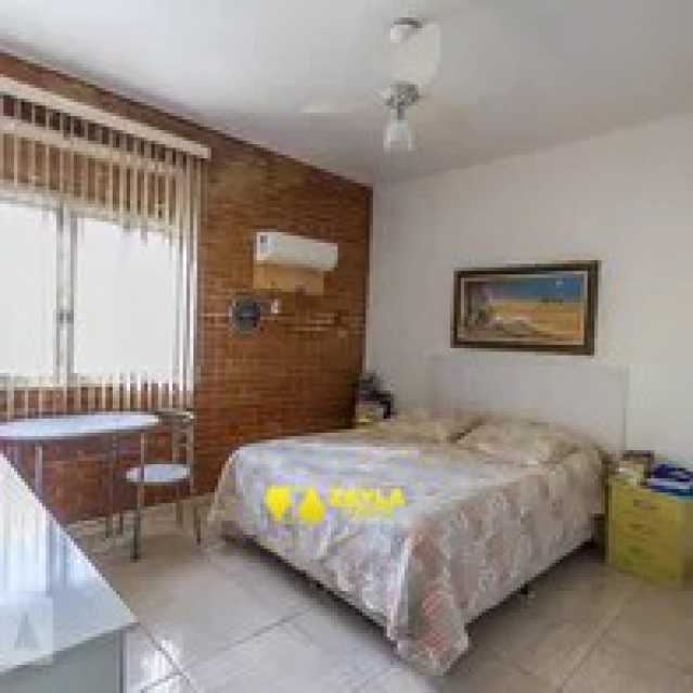 Apartamento à venda com 2 quartos, 80m² - Foto 3