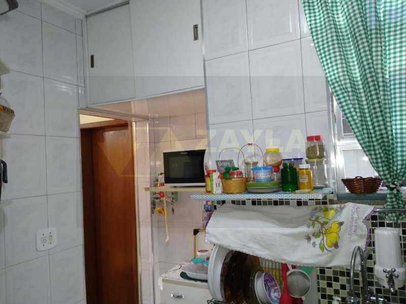 Apartamento à venda com 2 quartos, 40m² - Foto 19