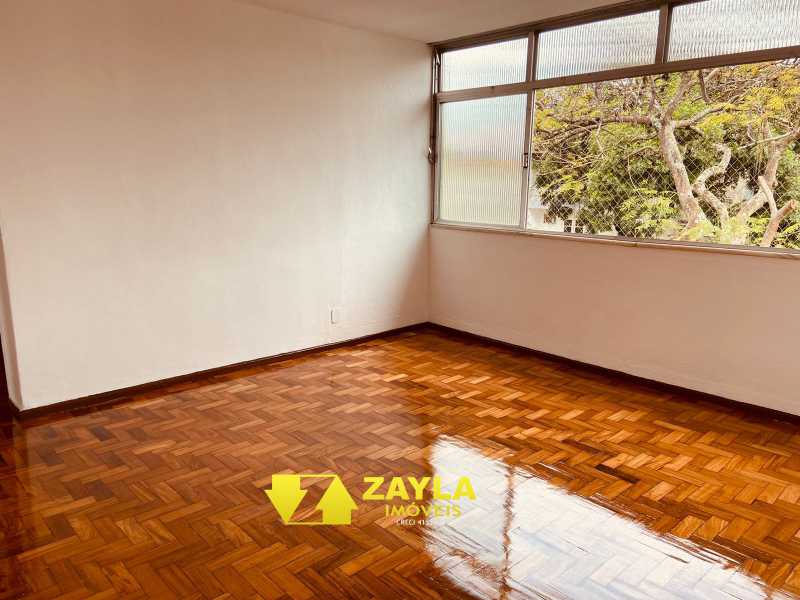 Apartamento à venda com 3 quartos, 95m² - Foto 2