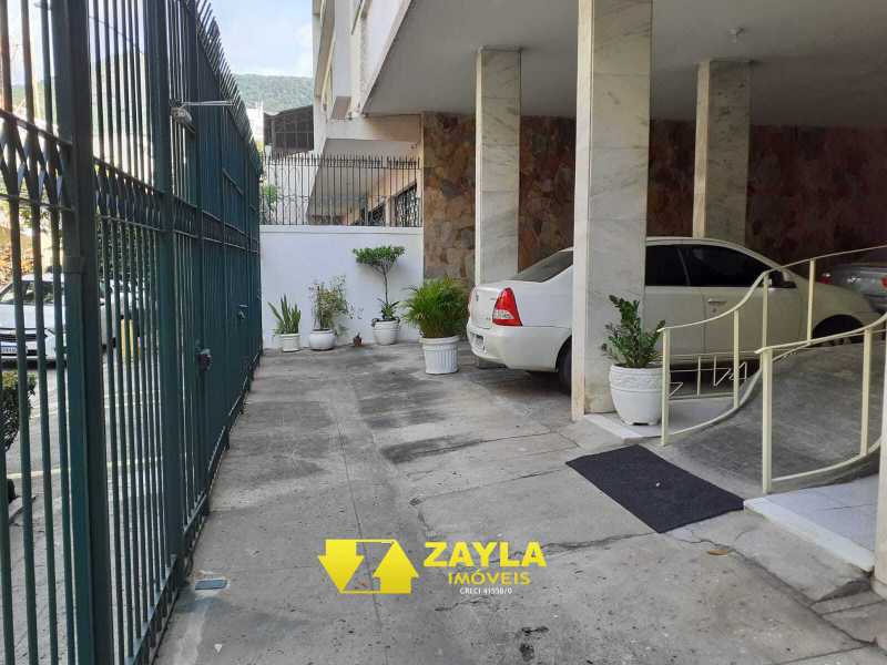 Apartamento à venda com 2 quartos, 85m² - Foto 28