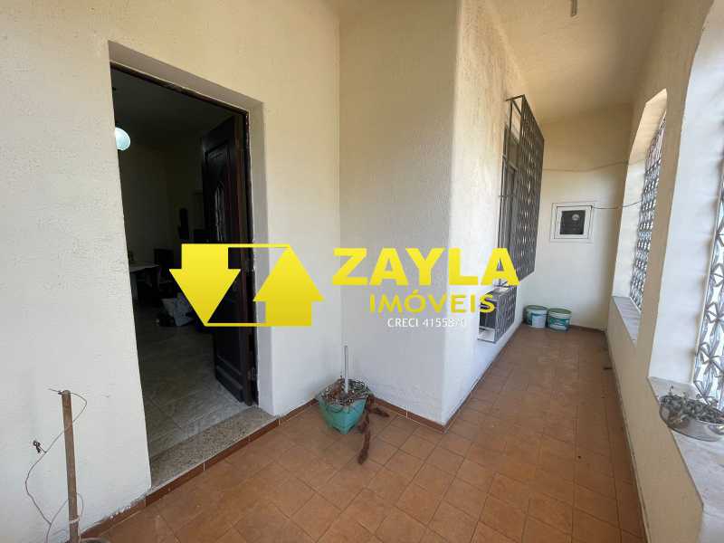 Casa à venda com 3 quartos, 200m² - Foto 2