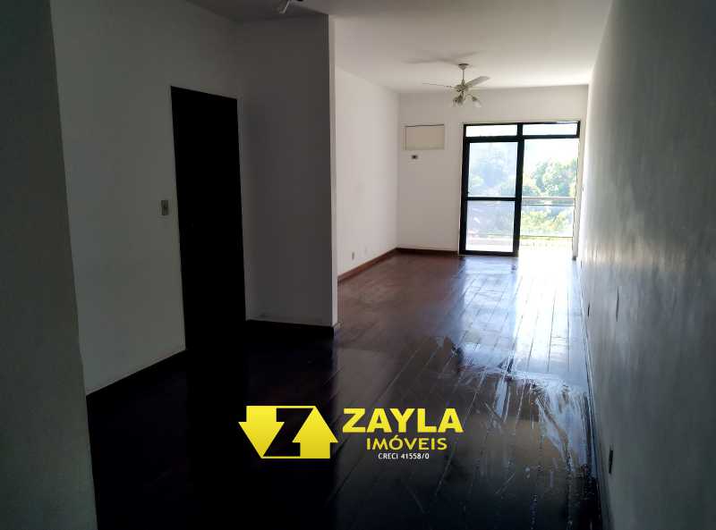 Apartamento à venda com 2 quartos, 107m² - Foto 2