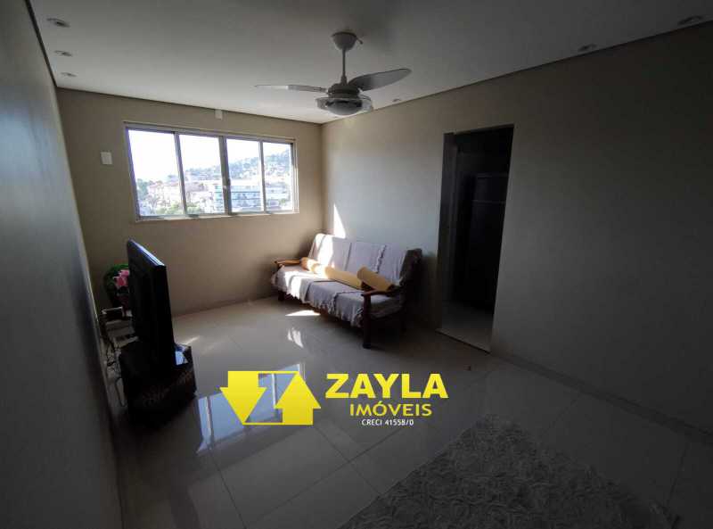 Apartamento à venda com 2 quartos, 75m² - Foto 22