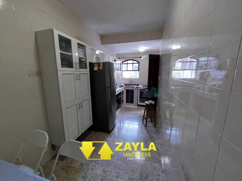 Casa à venda com 6 quartos, 93m² - Foto 20