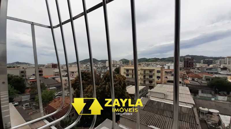 Apartamento à venda com 2 quartos, 75m² - Foto 24